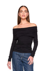 extra gathered off the shoulder