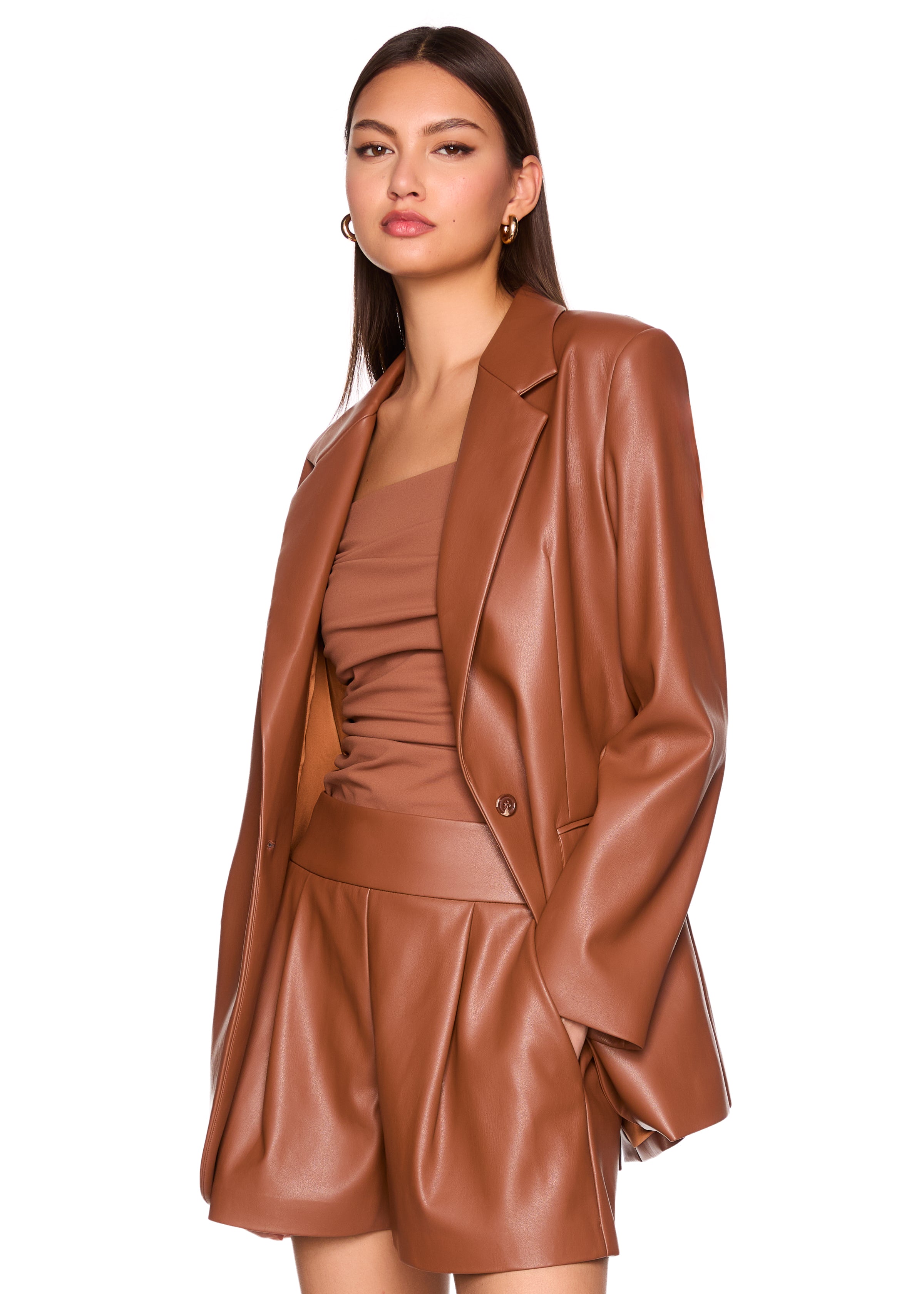 faux leather pleated short