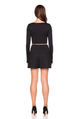 essential pleated short