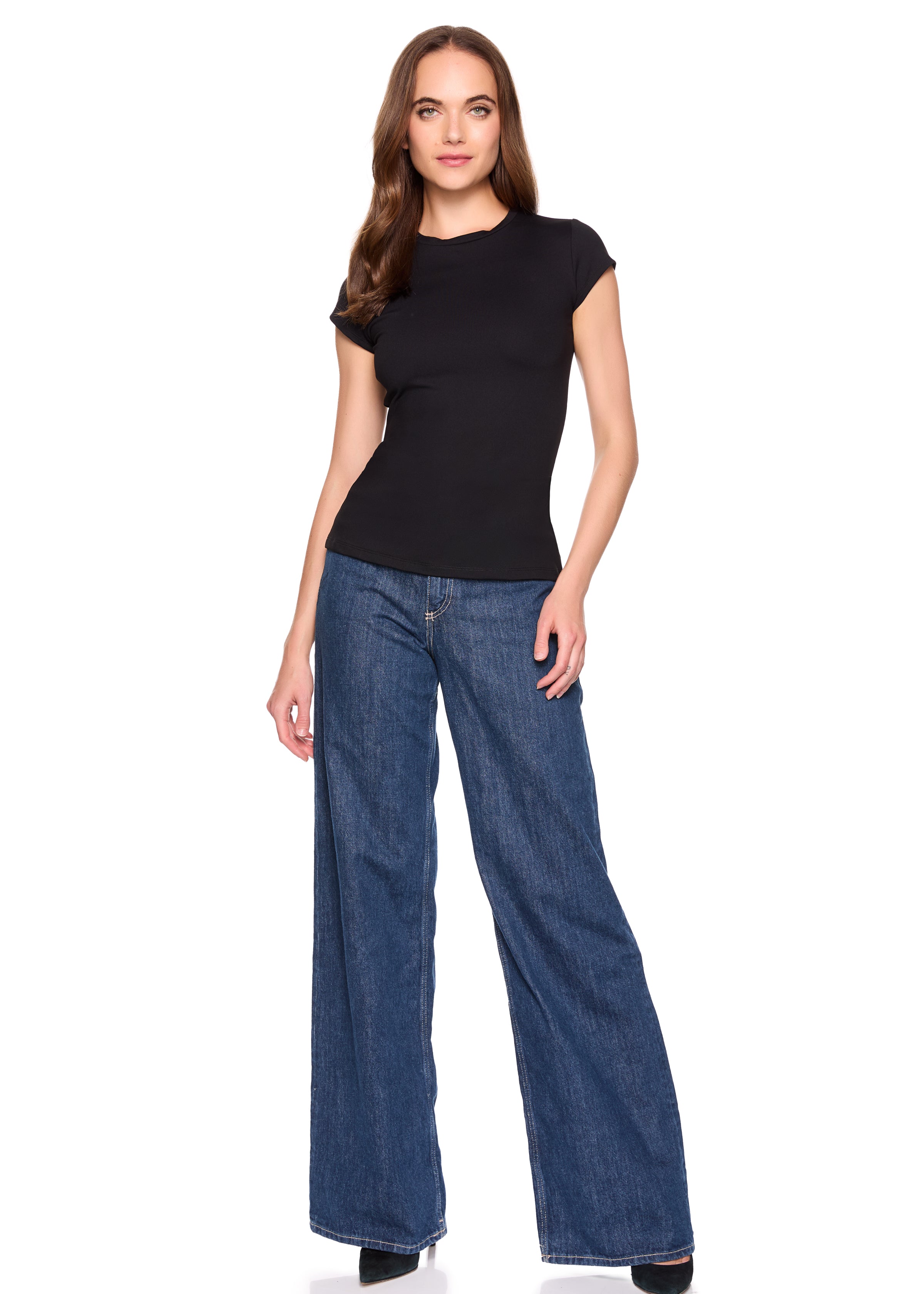 essential crew short sleeve tee