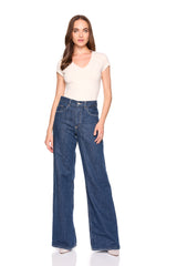 essential v neck short sleeve tee